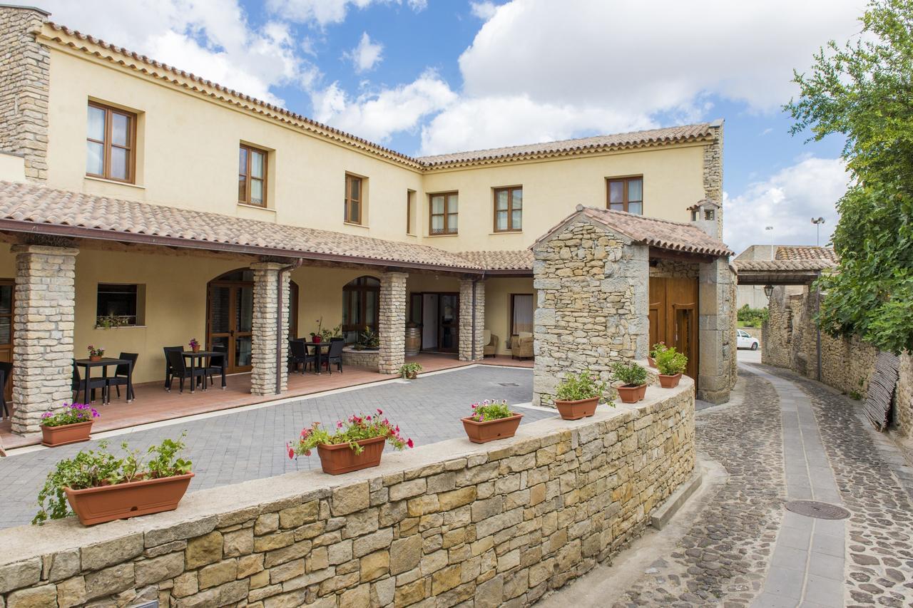 Albergo Diffuso Il Mandorlo Baressa Extérieur photo